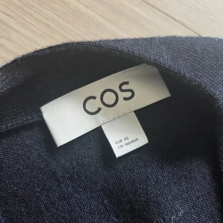 [BUNJANG] COS Navy Cardigan / COS 네이비 가디건