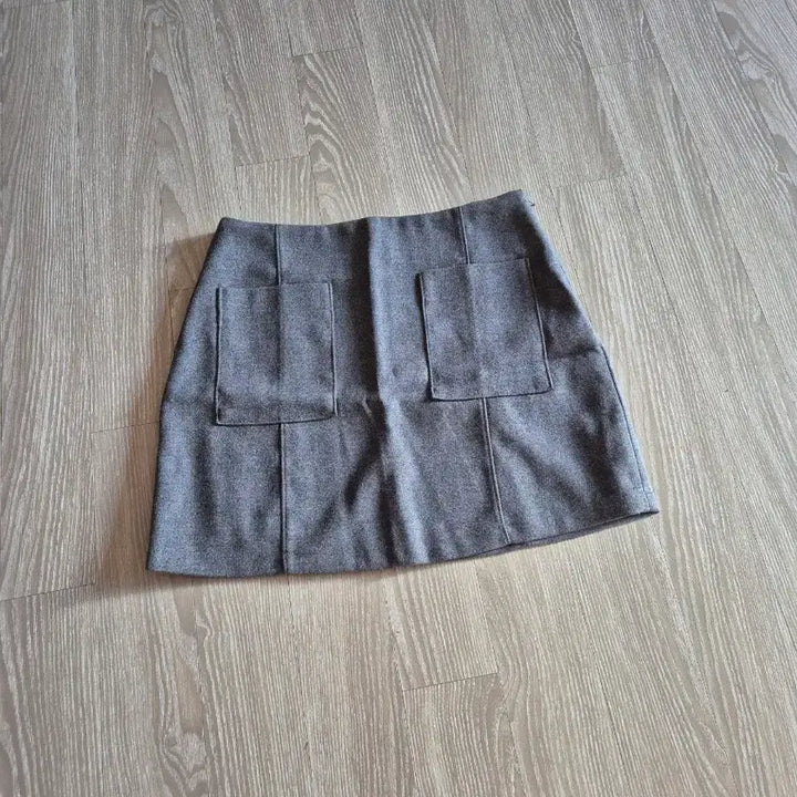 [BUNJANG] Gray Henningbon Wool Mini Skirt / 그레이헤닝본 모직미니스커트/새제품