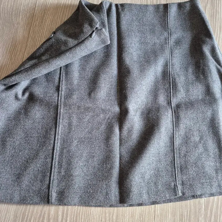 [BUNJANG] Gray Henningbon Wool Mini Skirt / 그레이헤닝본 모직미니스커트/새제품