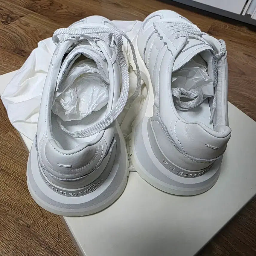 [BUNJANG] Maison Margiela Sneakers / 메종 마르지엘라  스니커즈 화이트