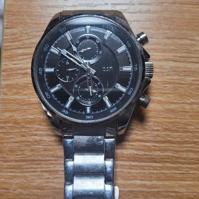 [BUNJANG] Q.G.T Black Metal Wristwatch / Q.G.T 블랙 메탈 손목시계