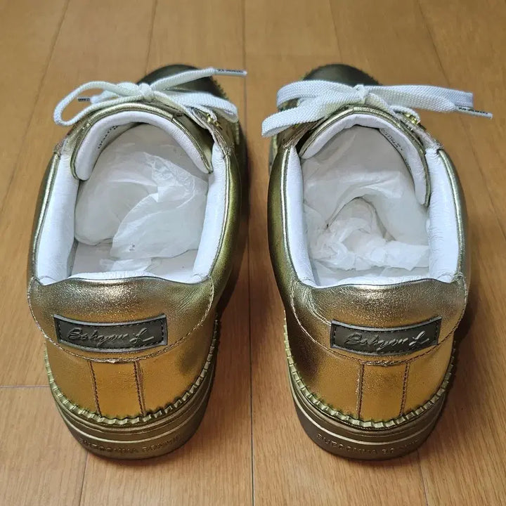 [BUNJANG] Suecomma Bonnie Gold Sneakers / 슈콤마보니 골드 스니커즈 운동화