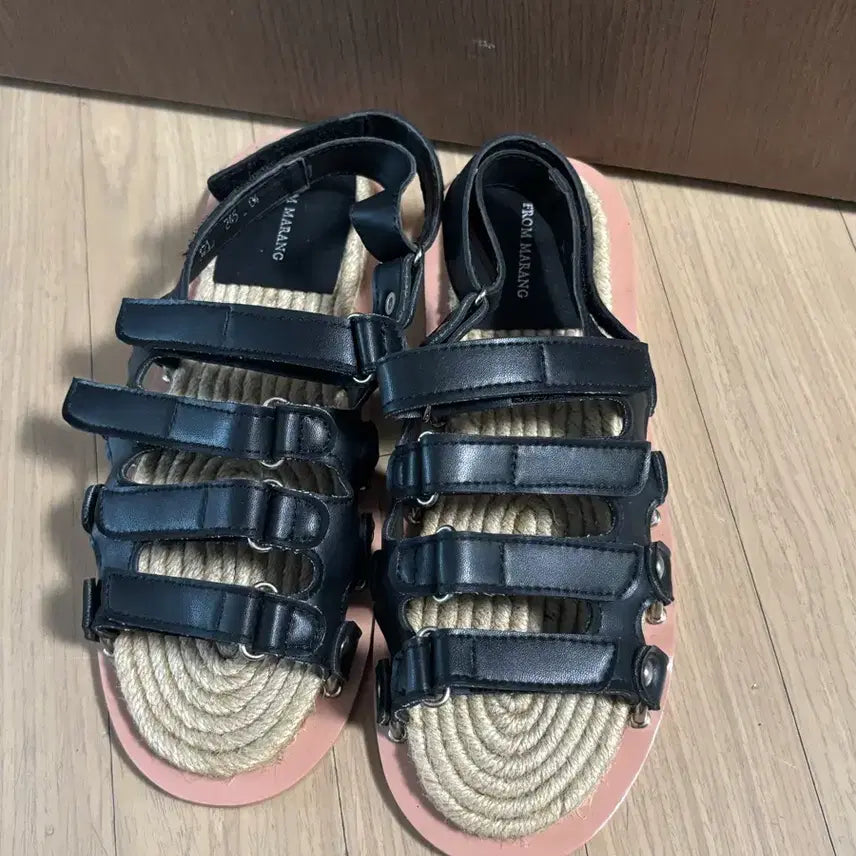 [BUNJANG] Frommarang Black Strap Sandals 245 / (새상품) 프롬마랑 블랙 스트랩 샌들 245