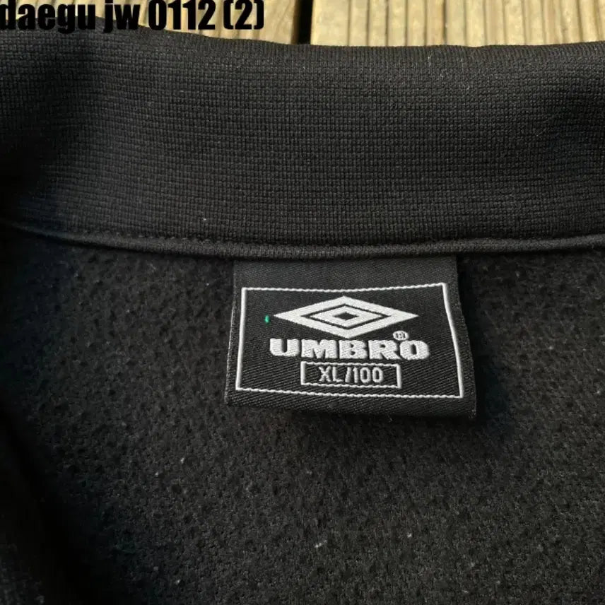 [SOLD OUT] 엄브로 집업