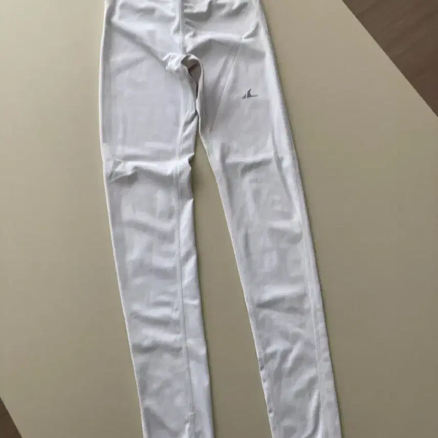 [BUNJANG] Athlete White Leggings XS / 애슬리트 흰색 레깅스 xs