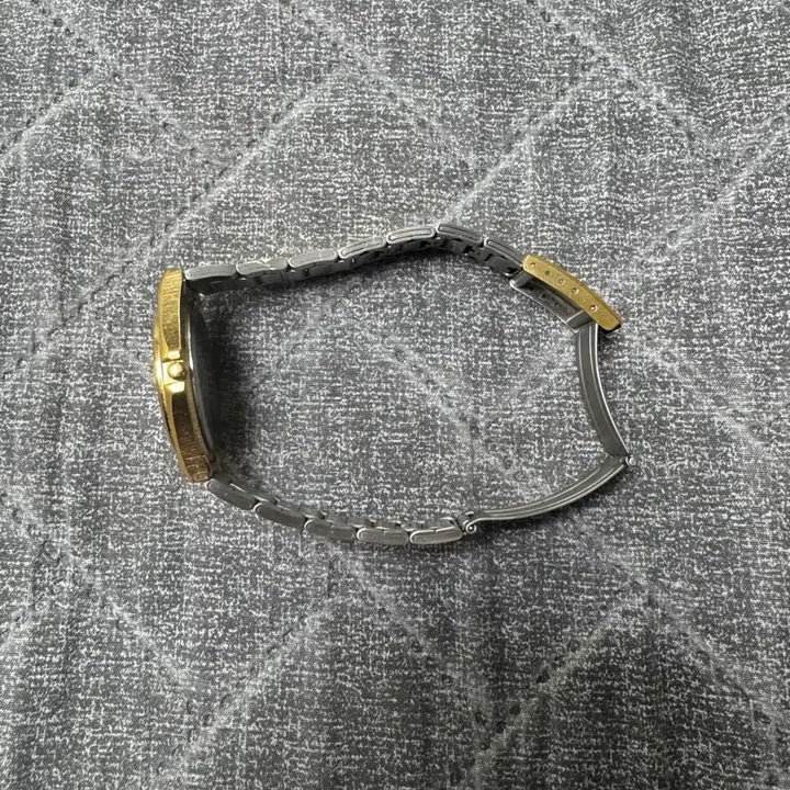 [BUNJANG] Casio Vintage Gold Watch / 카시오 빈티지 금장 시계