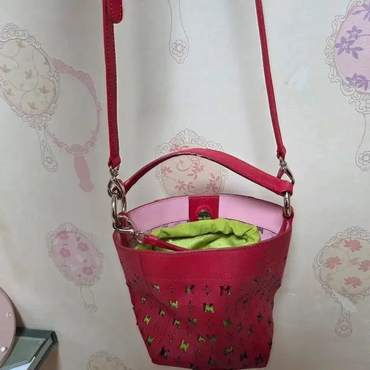 [BUNJANG] Metrocity Red Embossed Crossbody/Tote Bag / 메트로시티 여성가방