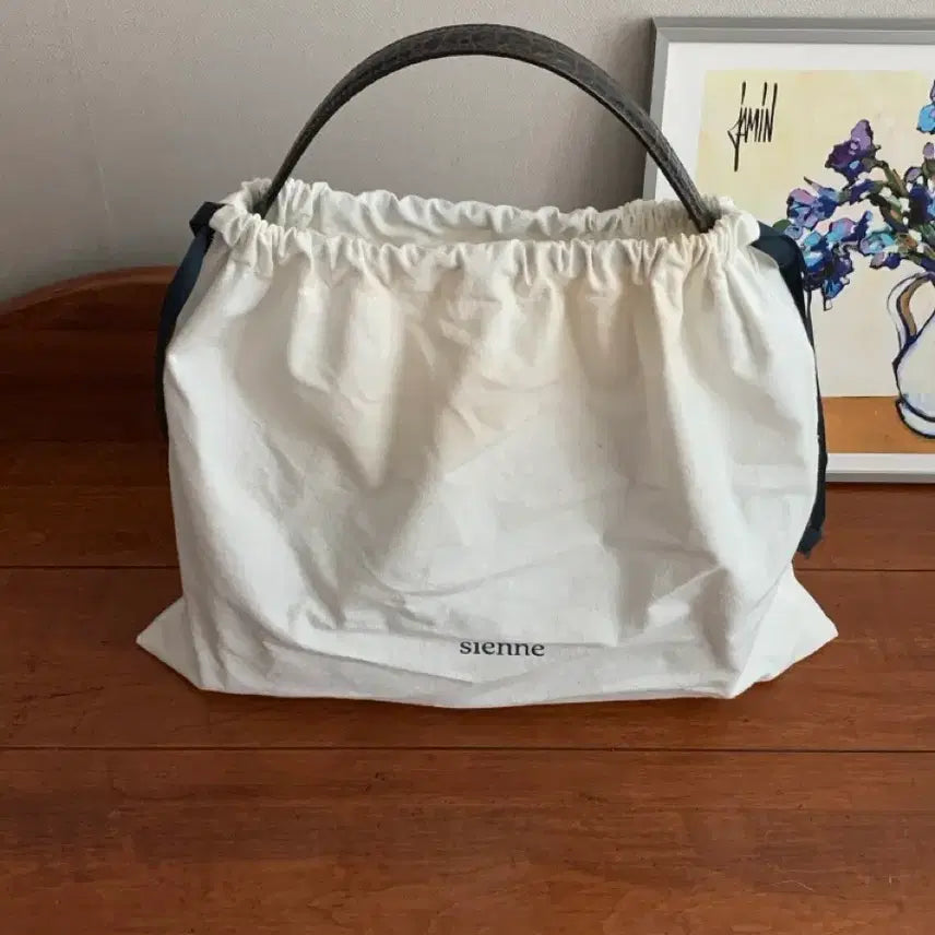 [BUNJANG] Cienne Geneve Classic Leather Bag / 시엔느 제네브 클래식 레더백