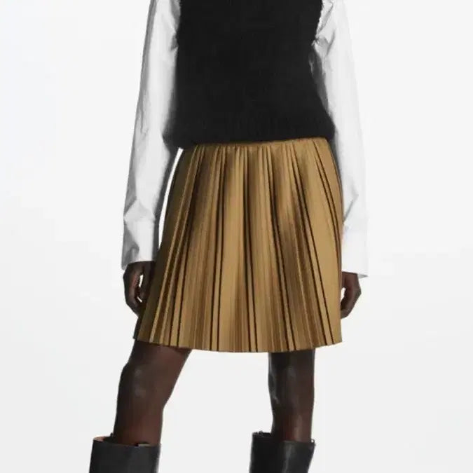 [BUNJANG] COS Pleated Wool Blend Mini Skirt / 코스 플리츠 울 블렌드 미니 스커트