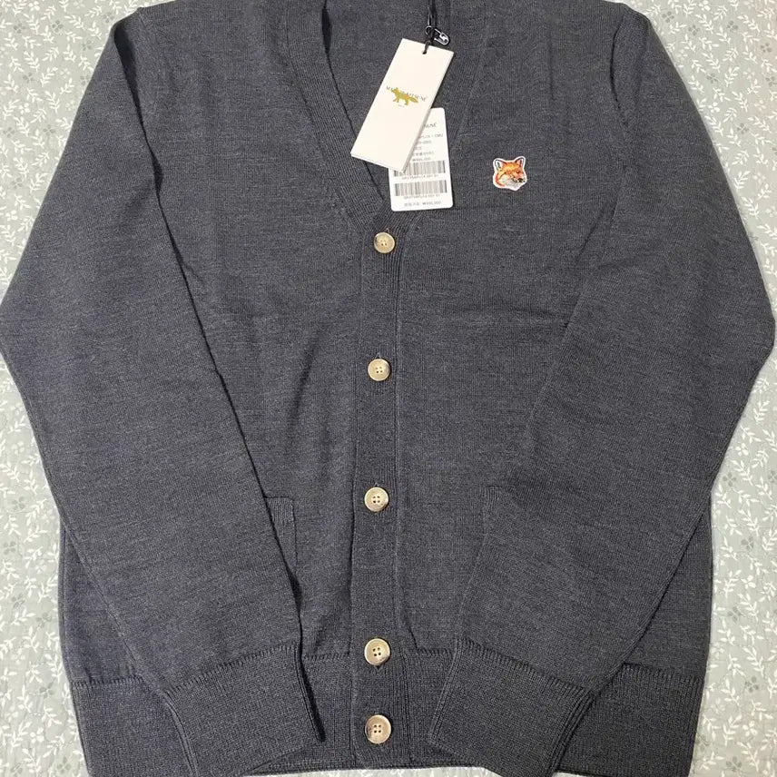 [BUNJANG] Maison Kitsune Fox Head Patch Wool Cardigan / 메종키츠네 폭스헤드패치 울 가디건