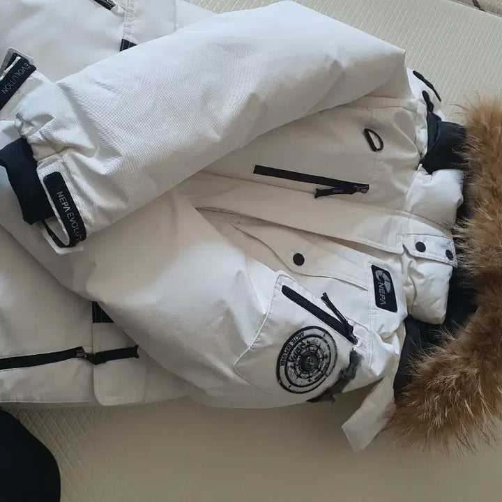 [BUNJANG] Nepa Women's Goose Down Padded Jacket / 네파 여성구스패딩