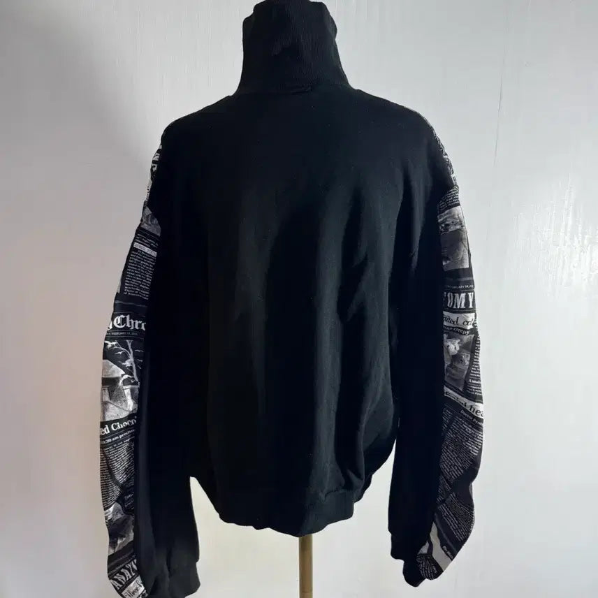 [BUNJANG] Milk Boy News Paper Sweat Zip-up Jacket / Milk boy 뉴스페이퍼 스웻 집업 자켓