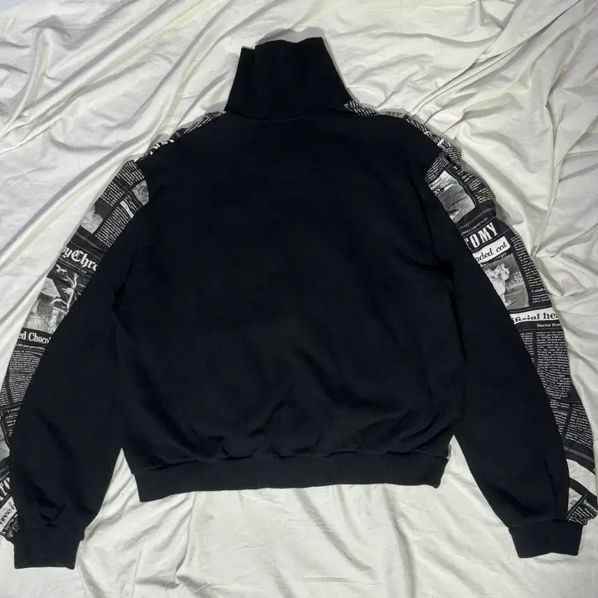 [BUNJANG] Milk Boy News Paper Sweat Zip-up Jacket / Milk boy 뉴스페이퍼 스웻 집업 자켓