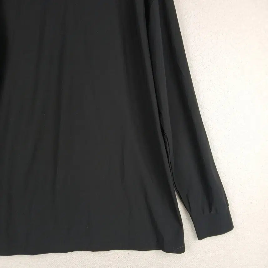 [BUNJANG] WIND FACE Black Zipper Neck Long Sleeve Shirt (110) / WIND FACE 남성  블랙 지퍼넥 긴팔티(110)