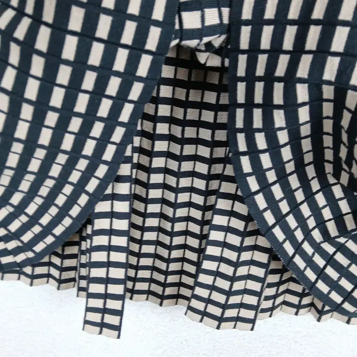 [BUNJANG] Check Pattern Pleated Knit Long Skirt (F) / 여성 체크 패턴 플리츠 니트 롱 스커트(F)