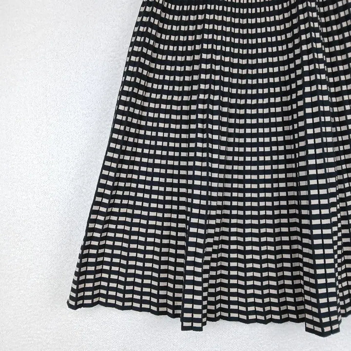 [BUNJANG] Check Pattern Pleated Knit Long Skirt (F) / 여성 체크 패턴 플리츠 니트 롱 스커트(F)