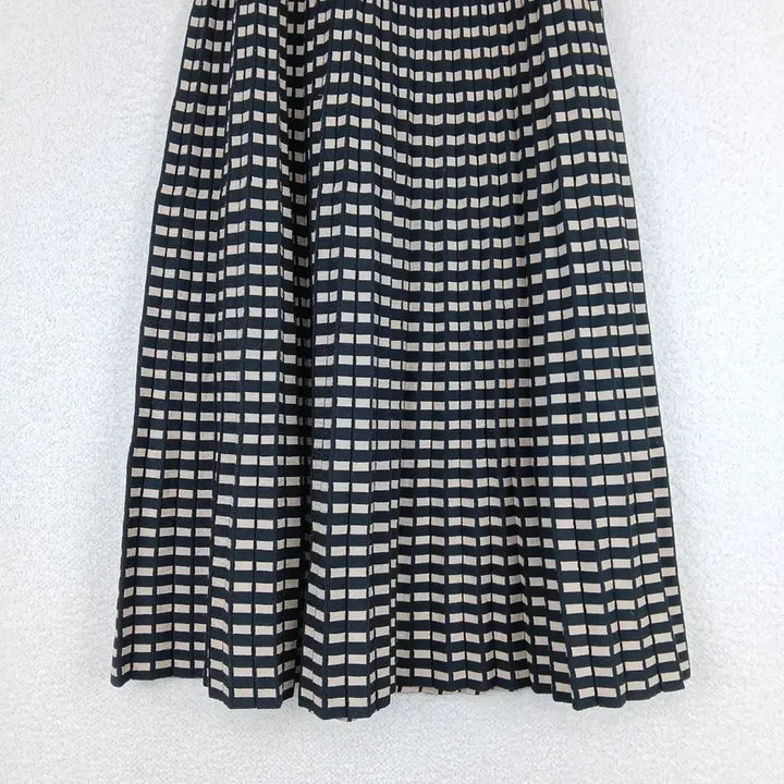 [BUNJANG] Check Pattern Pleated Knit Long Skirt (F) / 여성 체크 패턴 플리츠 니트 롱 스커트(F)