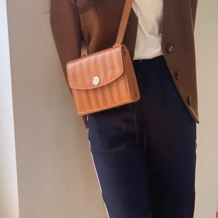 [BUNJANG] Minimute Flap Bag Caviar Camel / 실사0/ 미닛뮤트 플랩백 캐비어 카멜(상태 최상)