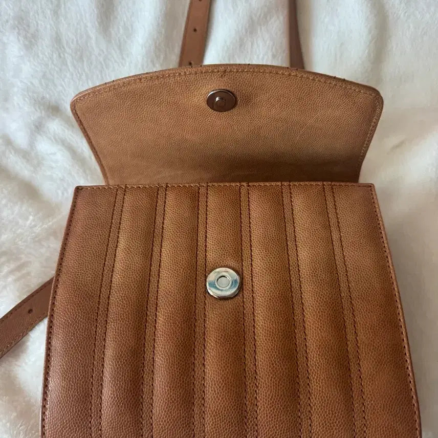 [BUNJANG] Minimute Flap Bag Caviar Camel / 실사0/ 미닛뮤트 플랩백 캐비어 카멜(상태 최상)