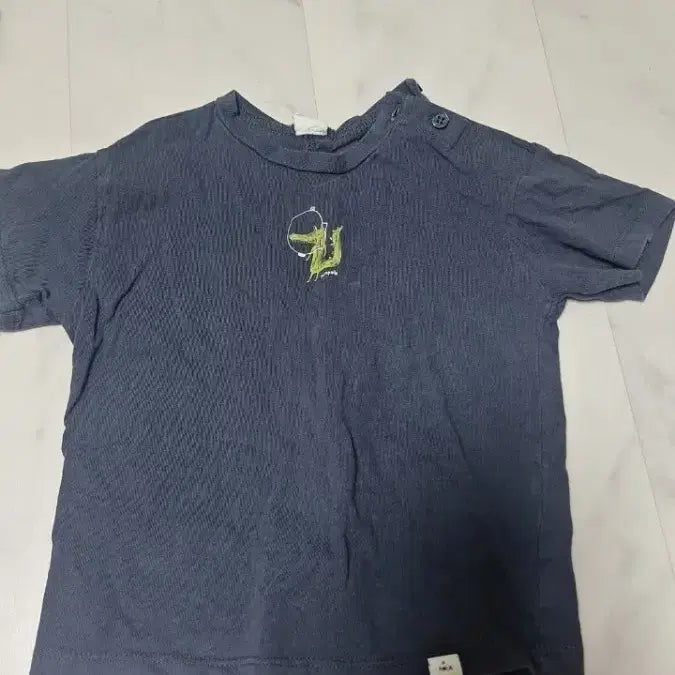 [BUNJANG] Navy Patterned Short Sleeve T-shirt / 무늬 반팔 티셔츠 네이비 아동