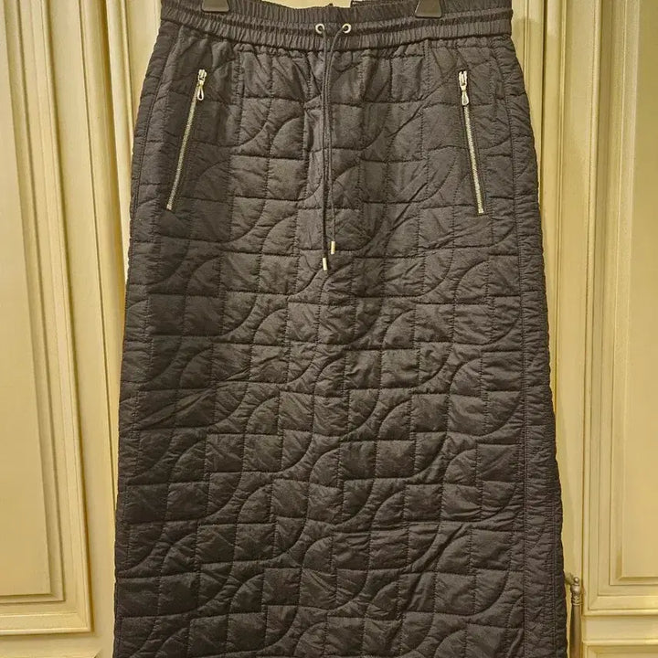 [BUNJANG] Hanseom Latt Quilted Drawstring Padded Skirt Set / 한섬 래트 퀼팅 드로우스트링 패딩 스커트 셋업