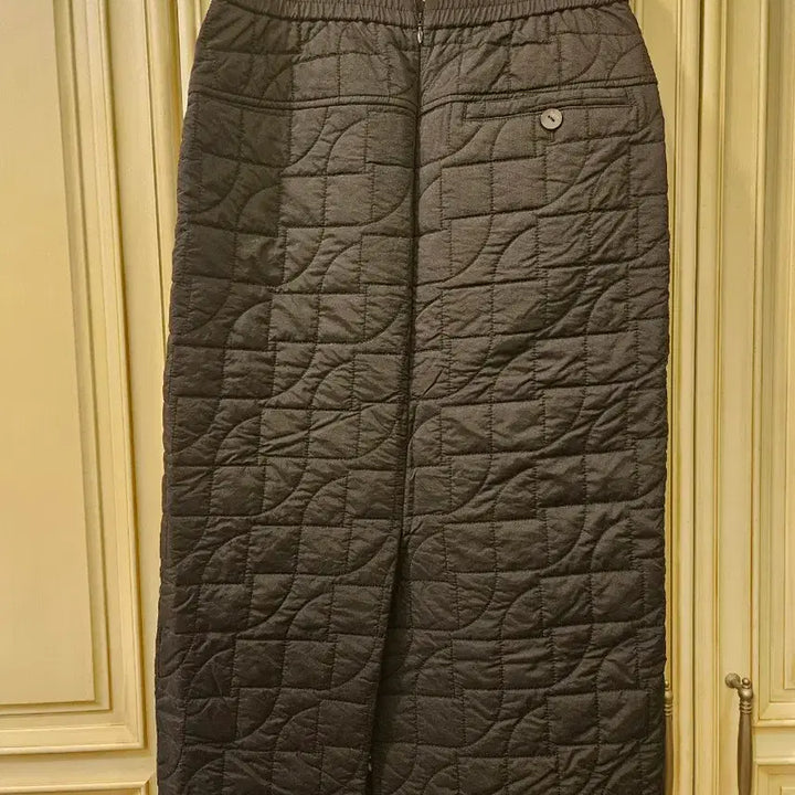 [BUNJANG] Hanseom Latt Quilted Drawstring Padded Skirt Set / 한섬 래트 퀼팅 드로우스트링 패딩 스커트 셋업