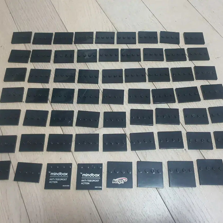 [BUNJANG] LEGO Compatible Mini Figure Stand Bundle Set / 레고 호환 발판 미니피규어 스탠드 70개 일괄