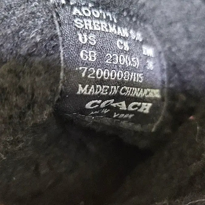 [BUNJANG] Coach Black Logo Padded Fur Boots (Size 230) / 코치 로고 패딩 털 부츠 블랙230