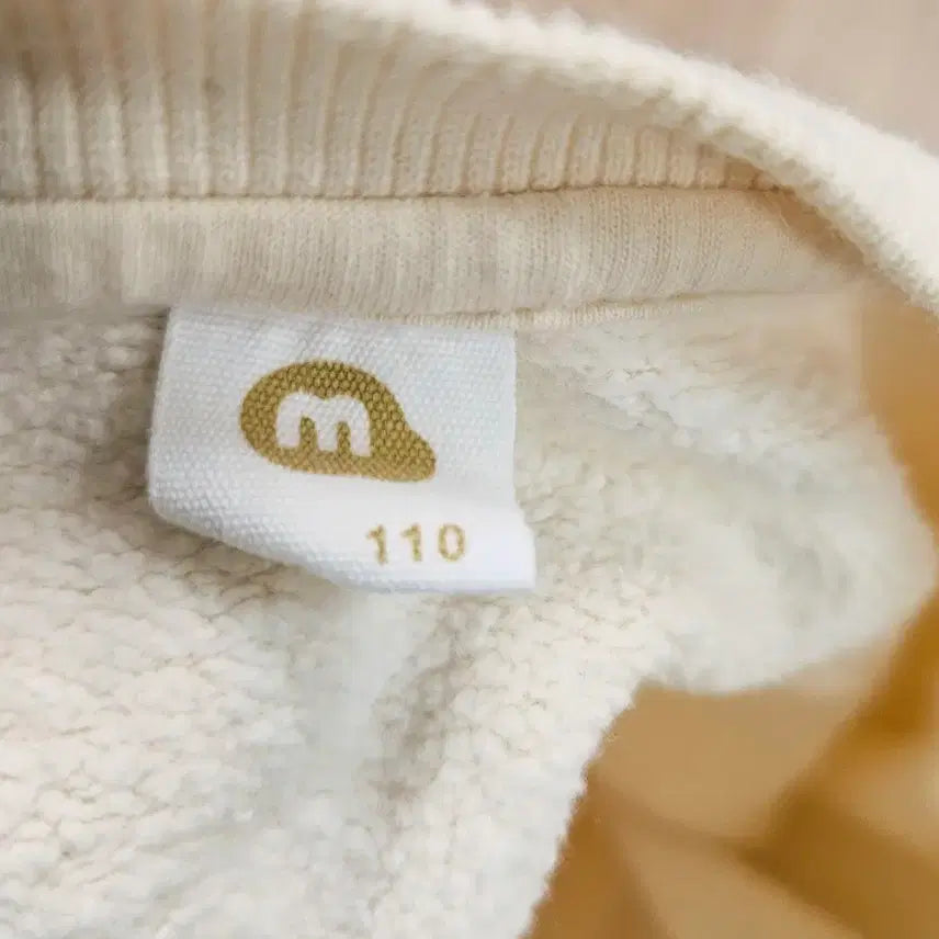 [BUNJANG] Disney Lion King Sweatshirt (Size 100) / 디즈니  라이온 킹 맨투맨(100)