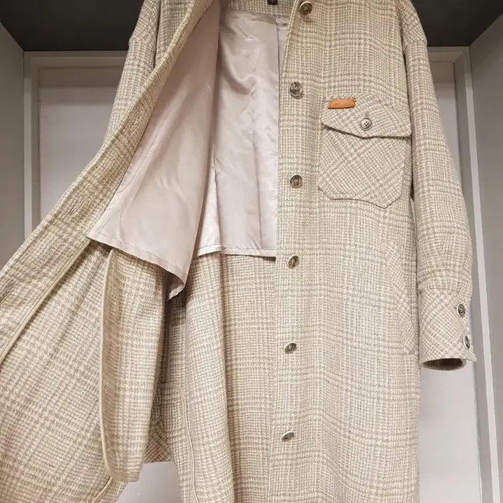 [BUNJANG] Thursday Island Oversized Checkered Outerwear / 썰스데이아일랜드 오버핏 체크아우터