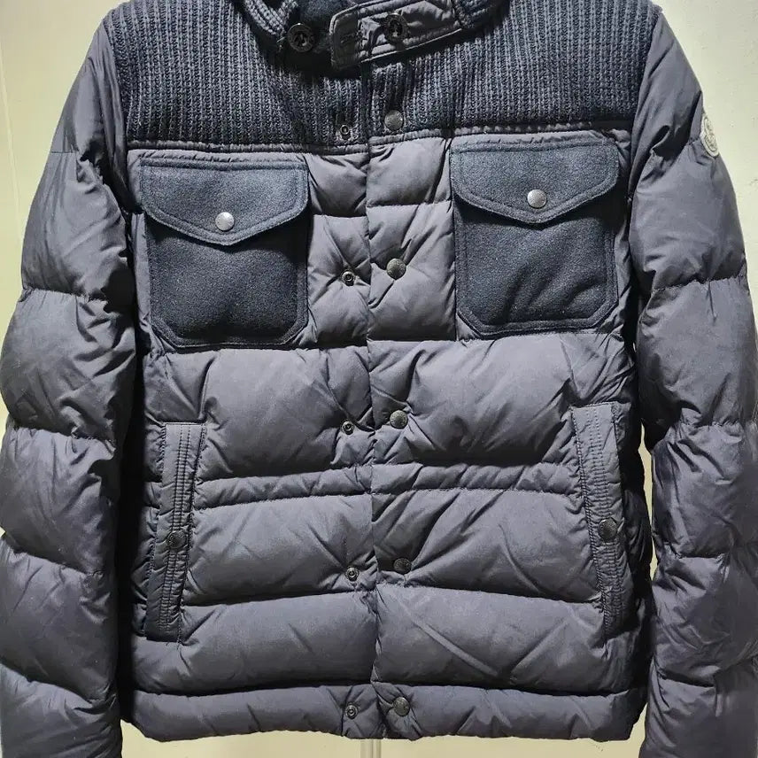 [BUNJANG] Moncler Hooded Padded Jacket Black / 몽클레어 후드 패딩 블랙 1사이즈