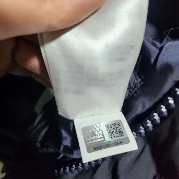 [BUNJANG] Moncler Hooded Padded Jacket Black / 몽클레어 후드 패딩 블랙 1사이즈