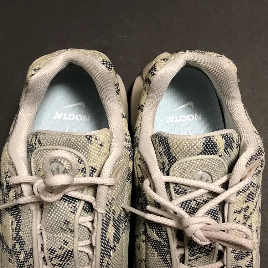 [BUNJANG] Nike Drake NOCTA Hot Step Air Terra Light Bone Sneakers / 나이키 X 드레이크 녹타 핫 스텝 에어 테라 라이트 본