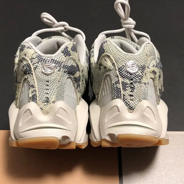 [BUNJANG] Nike Drake NOCTA Hot Step Air Terra Light Bone Sneakers / 나이키 X 드레이크 녹타 핫 스텝 에어 테라 라이트 본