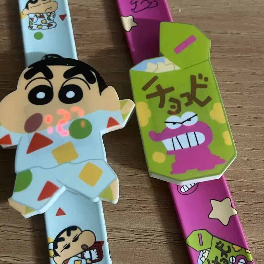 [BUNJANG] Crayon Shin-chan Chocobi One-Touch Wristwatch Bundle / 일괄 2개 짱구 초코비 원터치 손목시계
