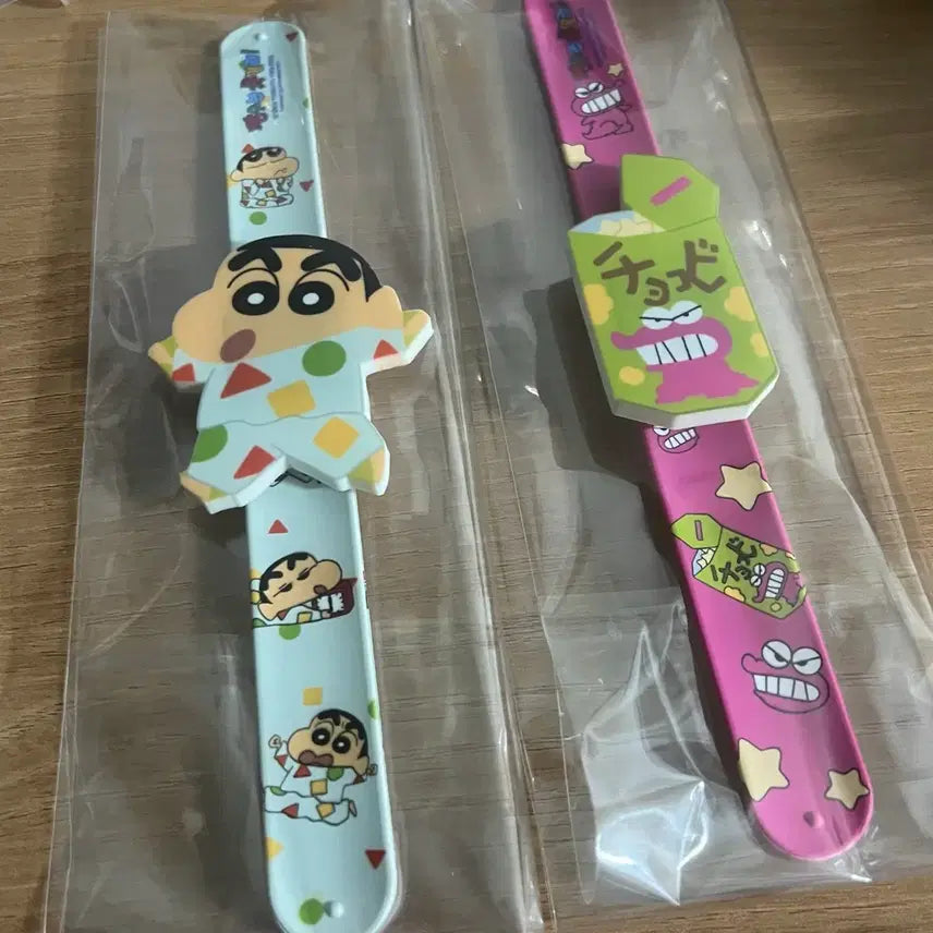 [BUNJANG] Crayon Shin-chan Chocobi One-Touch Wristwatch Bundle / 일괄 2개 짱구 초코비 원터치 손목시계