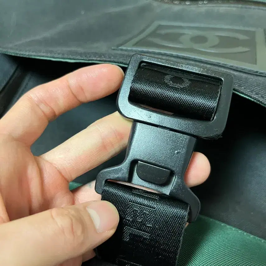 [BUNJANG] Chanel Sports Line Messenger Bag / 샤넬 스포츠 라인 메신저 백