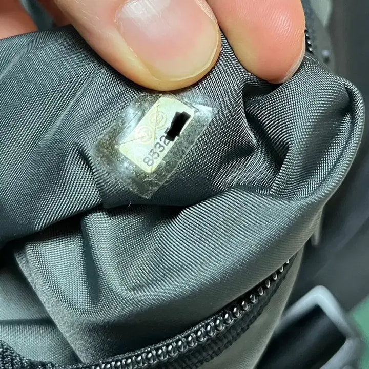 [BUNJANG] Chanel Sports Line Messenger Bag / 샤넬 스포츠 라인 메신저 백