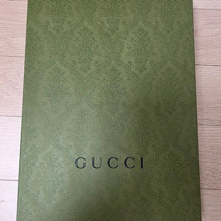 [BUNJANG] GUCCI Marmont Matelasse Clutch / 구찌 GUCCI 정품 마몽 마틀라세 클러치 판매(미사용 새제품)