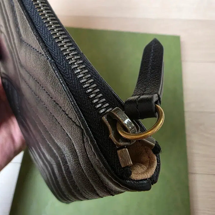 [BUNJANG] GUCCI Marmont Matelasse Clutch / 구찌 GUCCI 정품 마몽 마틀라세 클러치 판매(미사용 새제품)