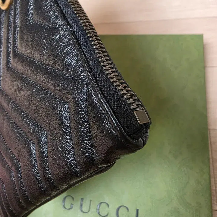 [BUNJANG] GUCCI Marmont Matelasse Clutch / 구찌 GUCCI 정품 마몽 마틀라세 클러치 판매(미사용 새제품)