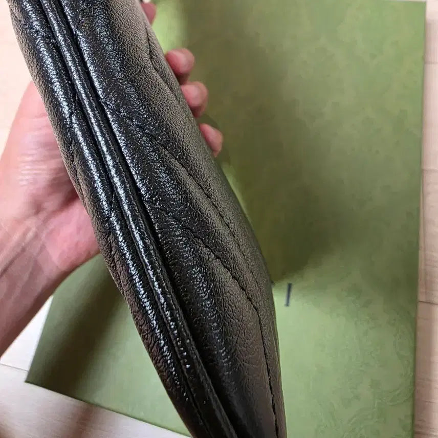 [BUNJANG] GUCCI Marmont Matelasse Clutch / 구찌 GUCCI 정품 마몽 마틀라세 클러치 판매(미사용 새제품)