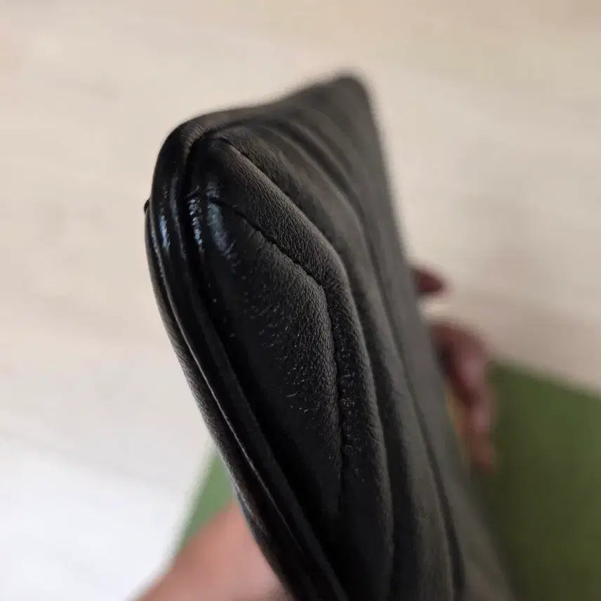 [BUNJANG] GUCCI Marmont Matelasse Clutch / 구찌 GUCCI 정품 마몽 마틀라세 클러치 판매(미사용 새제품)