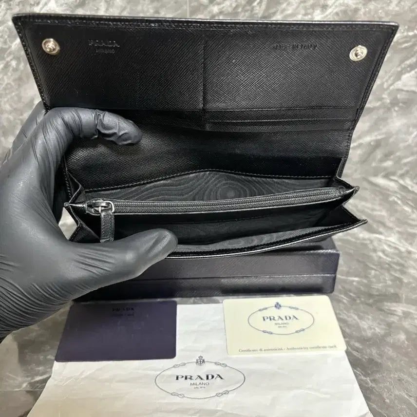 [BUNJANG] Prada Saffiano Triangle Logo Long Wallet / 프라다 사피아노 트라이앵글 삼각로고 장지갑