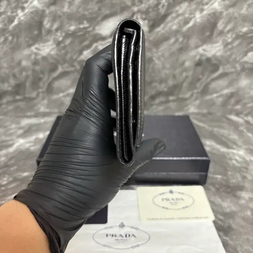 [BUNJANG] Prada Saffiano Triangle Logo Long Wallet / 프라다 사피아노 트라이앵글 삼각로고 장지갑