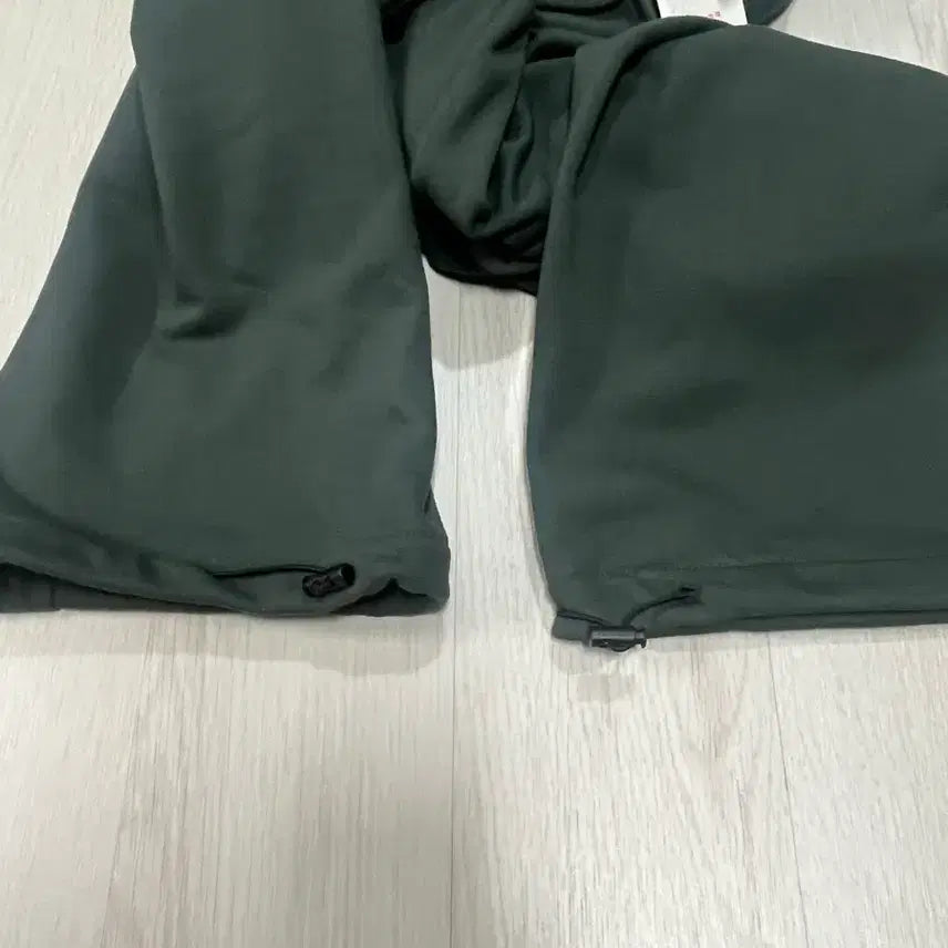 [BUNJANG] Champagneblank Athletic Pants / 샴페인블랭크에슬레틱 팬츠 2