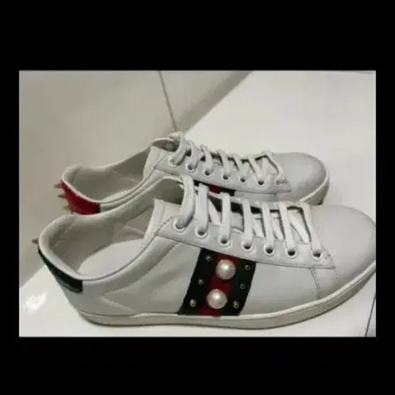 [BUNJANG] Gucci Ace Pearl Studded Sneakers / 구찌 진주 스터드 에이스 스니커즈
