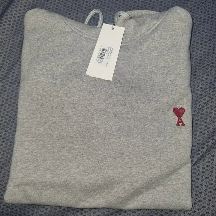 [BUNJANG] BTS Small Heart Logo Hoodie (Gray/Black) / 아미 스몰 하트 로고 후드티 그레이/블랙