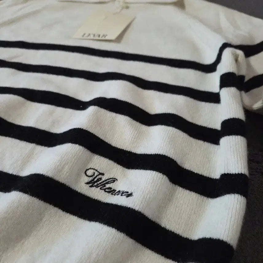 [BUNJANG] LEVAR Raglan Stripe Collar Wool Knit Ivory / LEVAR 르바 래글런 스트라이프 카라 울 니트 아이보리