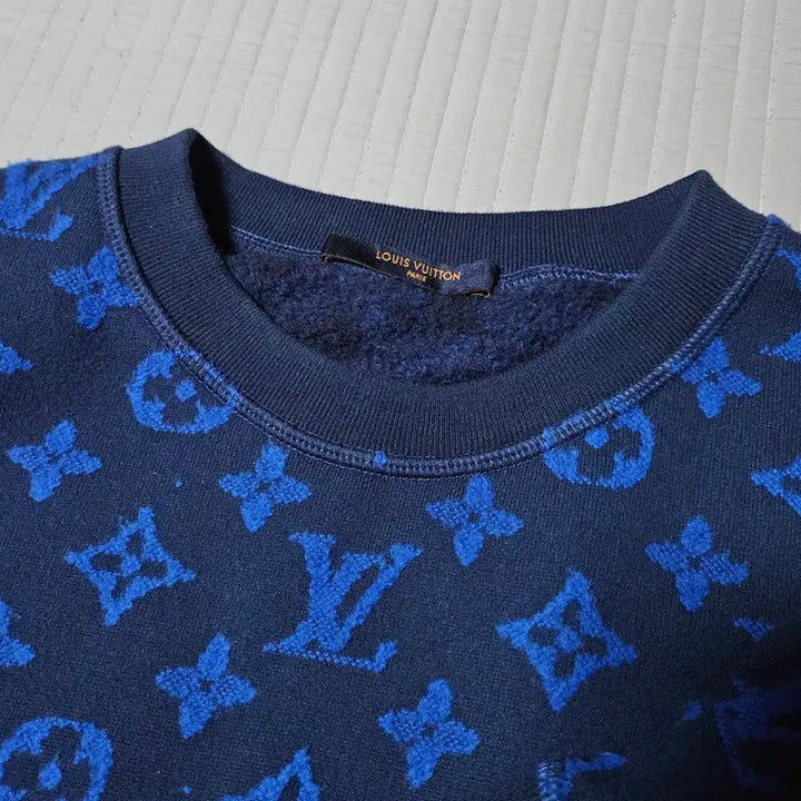 [BUNJANG] Louis Vuitton Monogram Sweatshirt Blue / [M] 루이비통 모노그램 맨투맨 블루